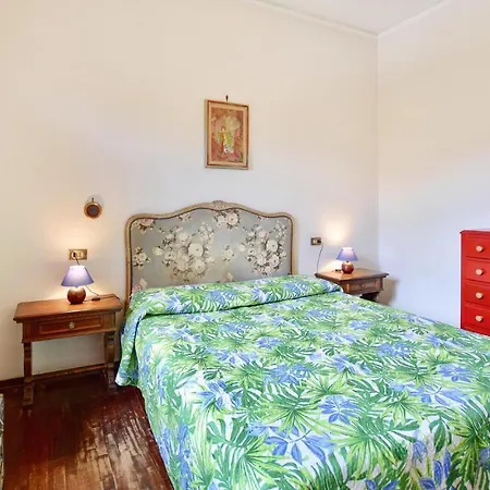 3 Bedroom Pet Friendly In Holiday home Viareggio